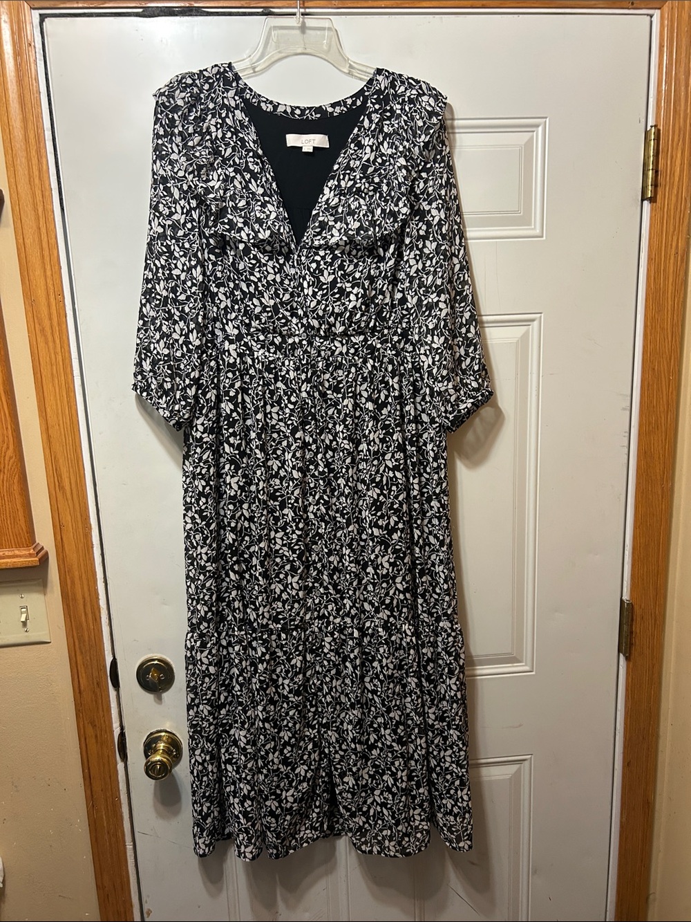 LOFT Black & White Floral Maxi Dress L